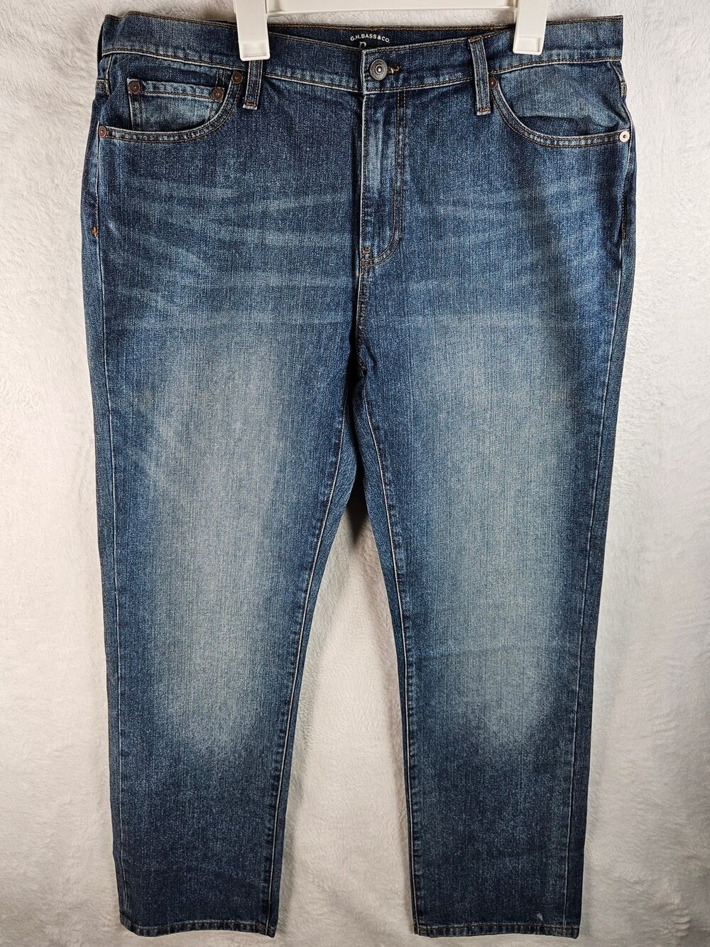 G.H. Bass & Co Jeans Straight Leg Medium Wash Denim Men's Size 38x32